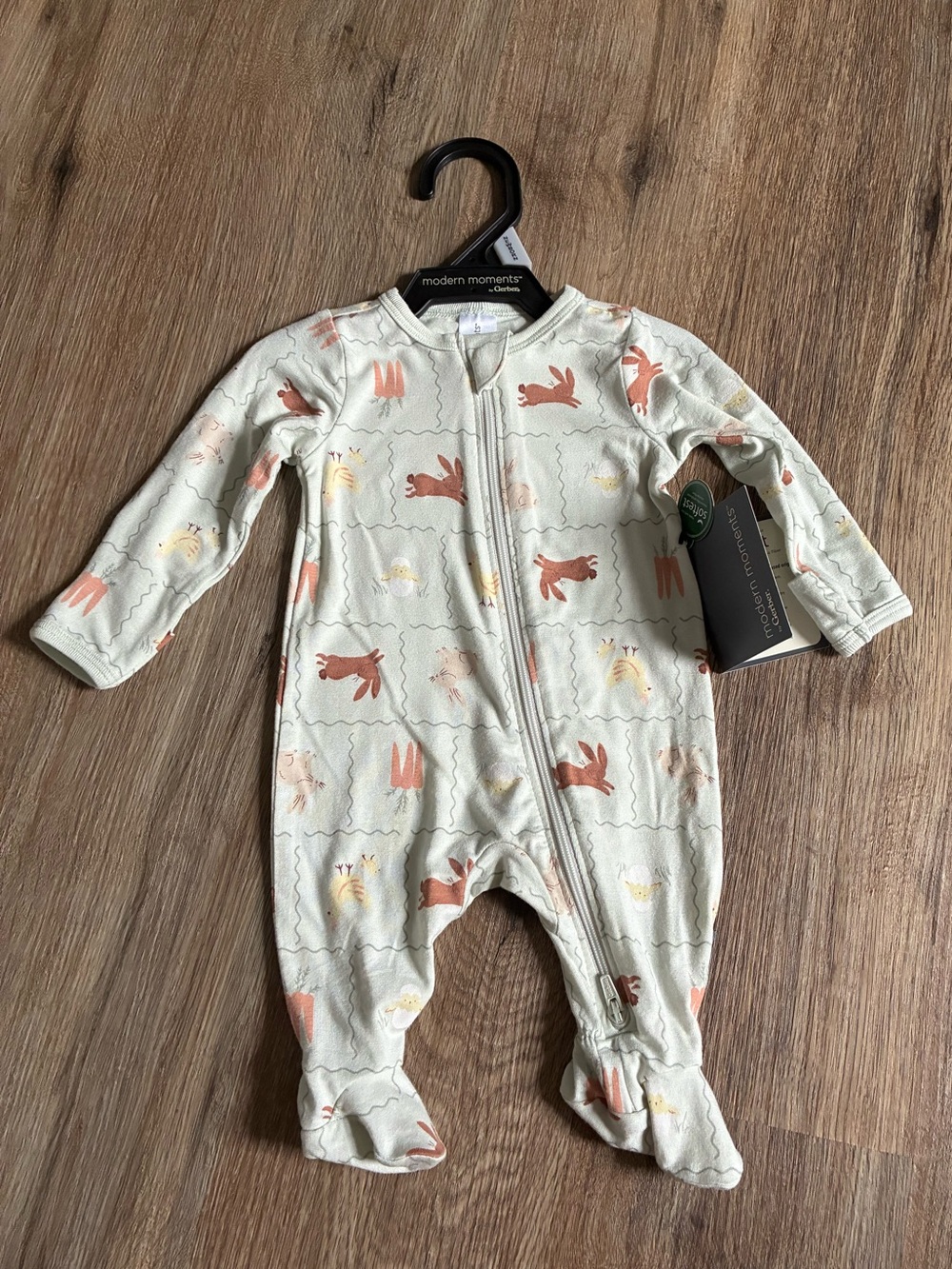 Modern Moments Baby Boy Animal Print 2-Way Zipper Sleeper Onesie | size Newborn